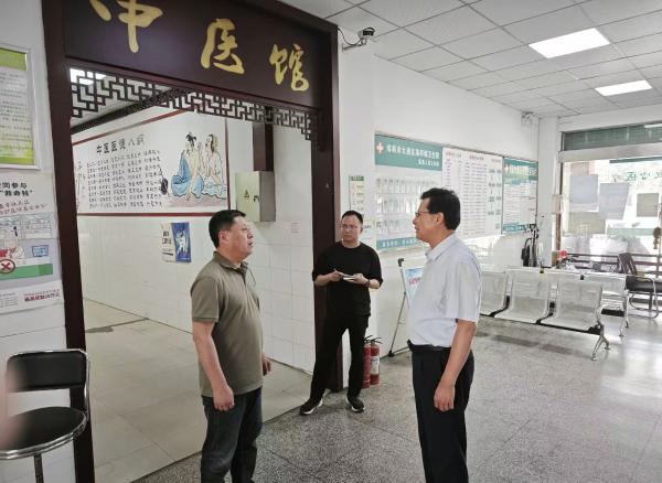 市医保局领导深入践行“四下基层” 全面开展走访调研活动